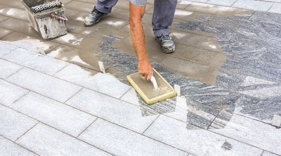 Professional gutter cleaning in Long Island City, NY